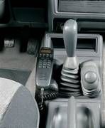KUDA Handykonsole Mitsubishi L200 ab 96 nicht Automatik